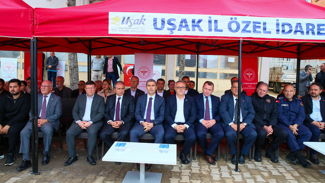 Uşak'ta meslek yüksekokulu ile sağlık müdürlüğü ve aile sağlığı merkezinin temeli atıldı