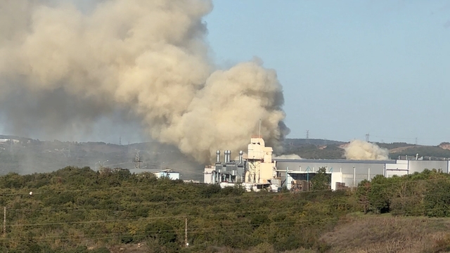 Gebze'de fabrika bahçesinde yangın