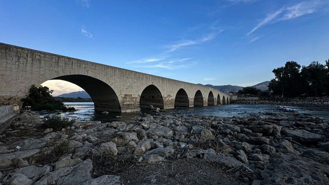 Adana'da balık ölümleri görülen Ceyhan Nehri'nde inceleme başlatıldı