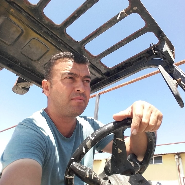 Manisa'da devrilen motosikletin sürücüsü hayatını kaybetti