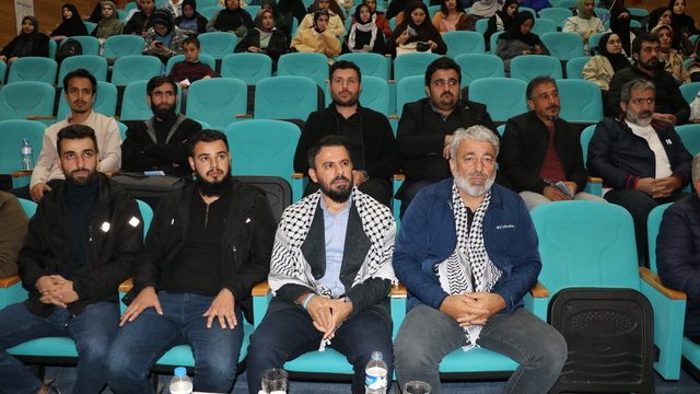 İsrail'de alıkonulan Küresel Sumud Filosu'nun Türk aktivistleri yaşadıklarını anlattı