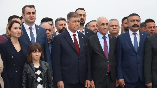 CHP İzmir İl Başkanı Güç, mazbatasını aldı