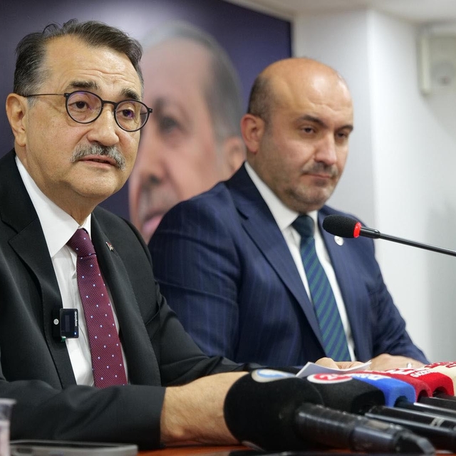 AK Parti'li Dönmez: Nadir toprak elementleri rezervi üzerinden ortaya atıla...