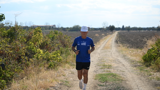 Edirne'de yaşayan 65 yaşındaki master atlet sağlığını koşmaya borçlu