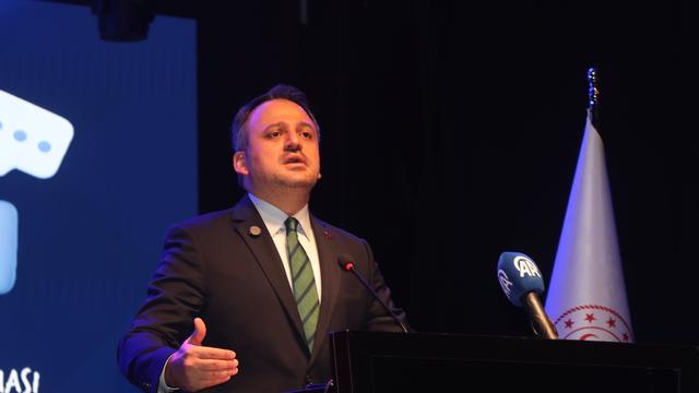 Bakan Yardımcısı Eminoğlu, Rize'de Gençler Arası Bilgi Yarışması Türkiye finale katıldı: