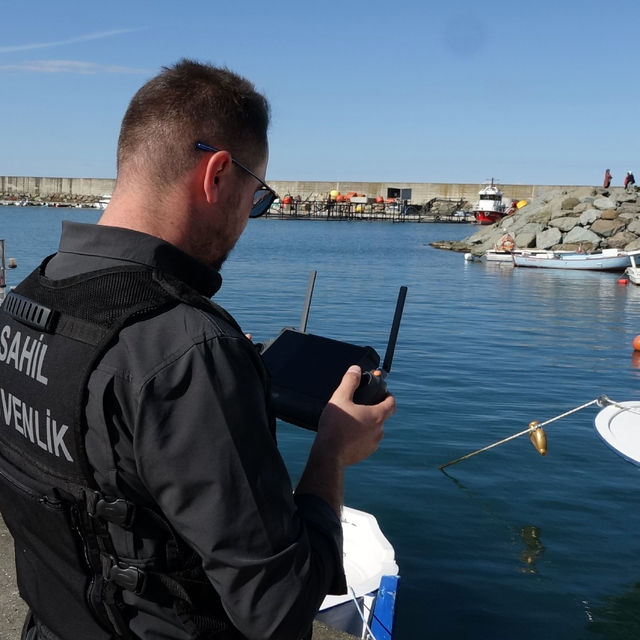Kayıp balıkçı, 89 kişilik ekiple aranıyor