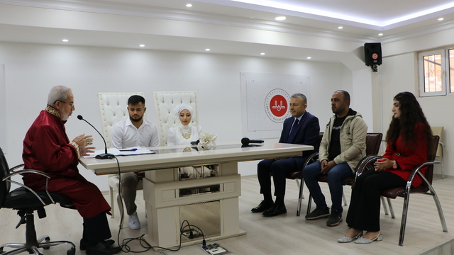 Kilis'te "İki İnsan Bir Hayat Projesi" kapsamında genç çiftin nikahı kıyıldı