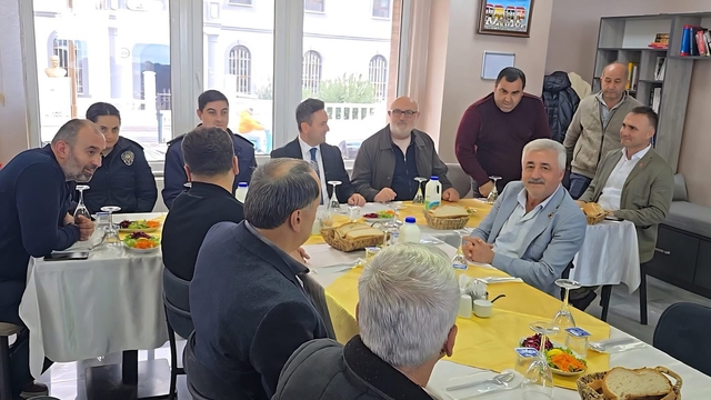 Ayancık Kaymakam Çelik, muhtarlarla buluştu