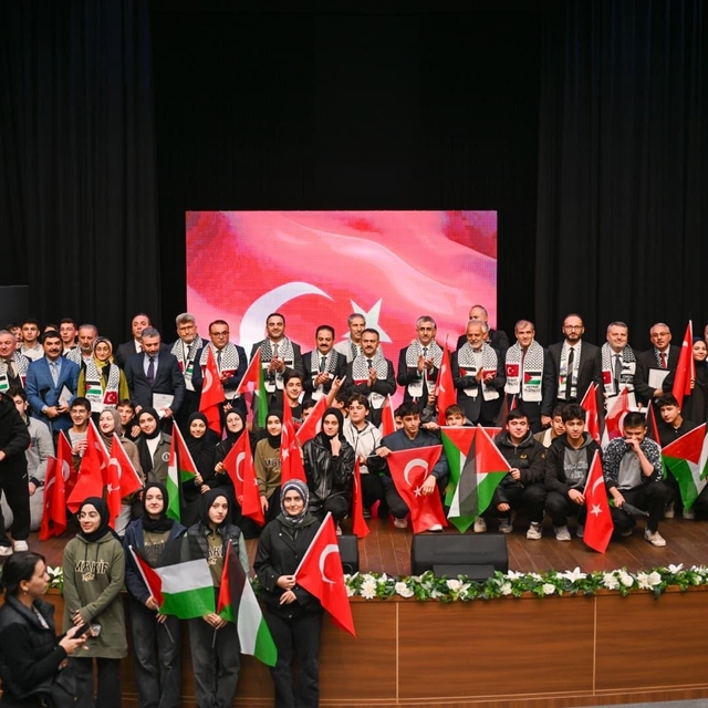 Bakan Yardımcısı Yılmaz'dan öğrencilere 'İyilik Okulu Projesine' katılım ça...