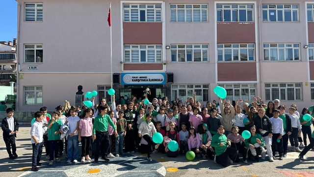 Tokat'ta Yeşilay ekipleri öğrencilerle bir araya geldi