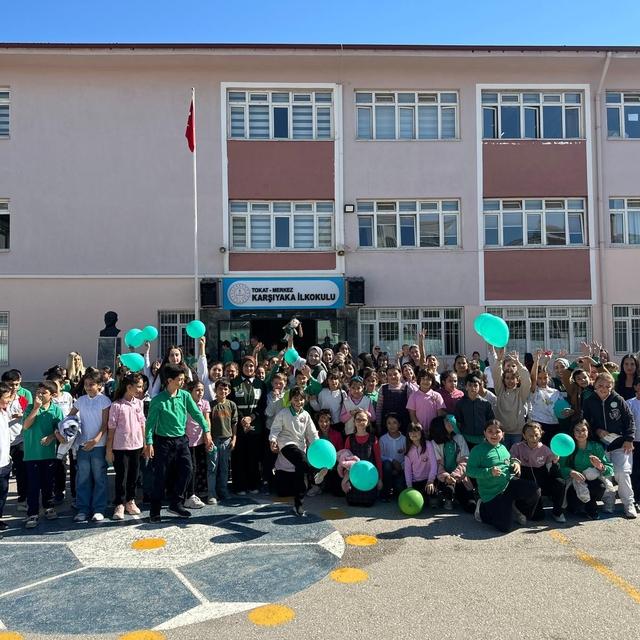 Tokat'ta Yeşilay ekipleri öğrencilerle bir araya geldi