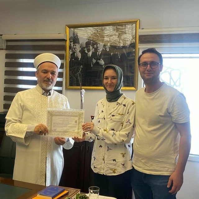 Ukrayna vatandaşı Khrystyna, Müslüman olup 'Kevser' ismini aldı