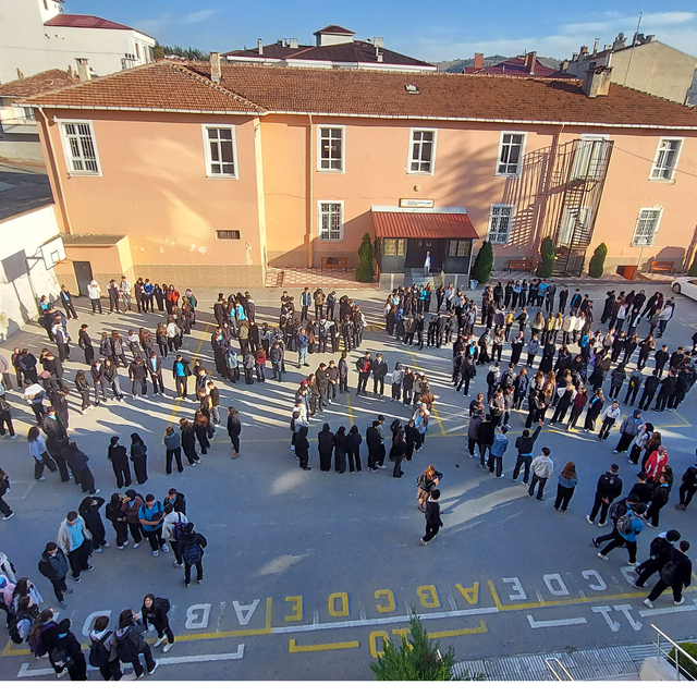 Havza'da deprem tahliye tatbikatı yapıldı