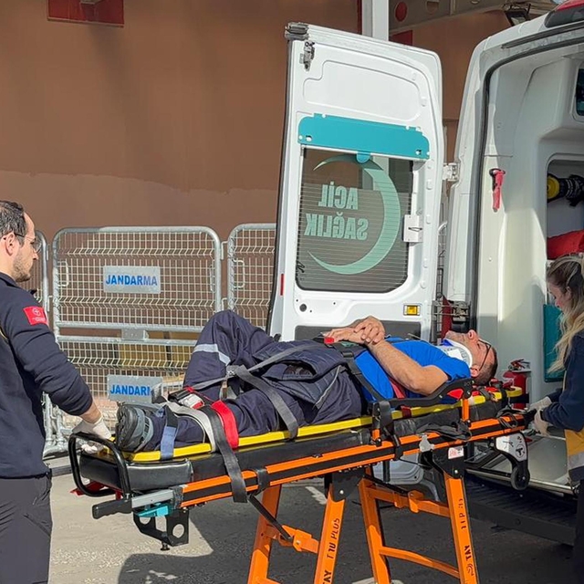 Tekirdağ'da yüksekten düşen 2 işçi yaralandı