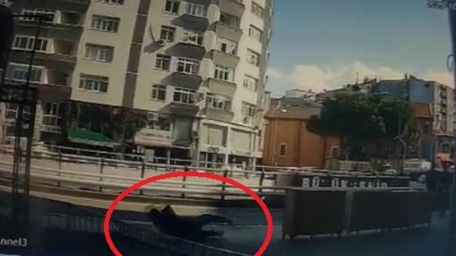 Polisten kaçarken düşüp yakalandı, üzerinden uyuşturucu madde çıktı