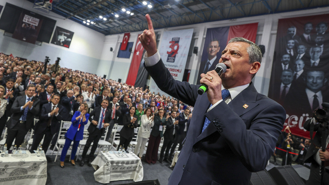 Özgür Özel: Sırf bizi çıldırtmak için dört teğmeni ordudan ihraç ediyorlar