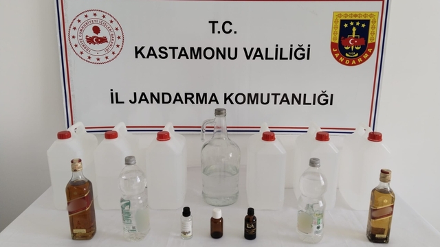 Kastamonu'da sahte içki operasyonunda 4 kişi yakalandı