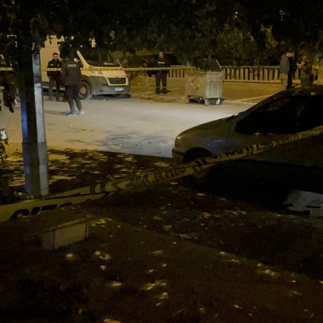 Evinin önünde uğradığı silahlı saldırıda öldü