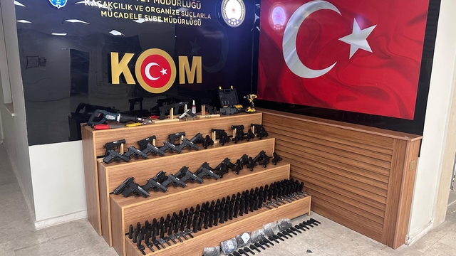 Şanlıurfa'da silah kaçakçılığı operasyonunda 3 şüpheli yakalandı