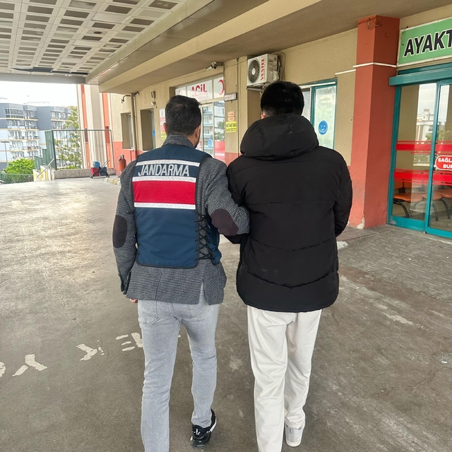 İzmir merkezli 16 ilde DEAŞ operasyonu; 18 gözaltı