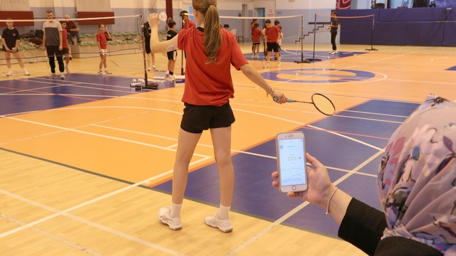 Anneden, diyabetli kızına anlık 'teknolojik' takip