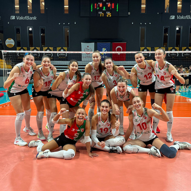 Endo Karşıyaka filede dört dörtlük