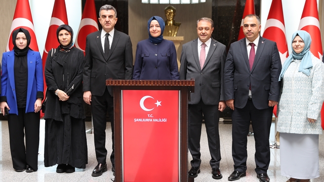 AK Parti Genel Başkan Yardımcısı Kaya, Şanlıurfa'da ziyaretlerde bulundu: