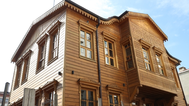 Edirne Kaleiçi'ndeki harabe konak restorasyon sonrası turizme hizmet etmeye hazırlanıyor