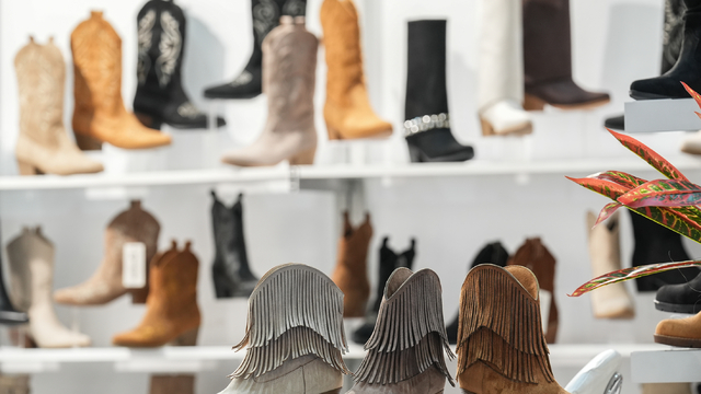 İzmir tekstil ve ayakkabı fuarlarına ev sahipliği yapıyor