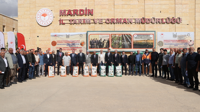 Mardin'de çiftçilere yüzde 75'i hibeli nohut ve mercimek tohumu dağıtıldı