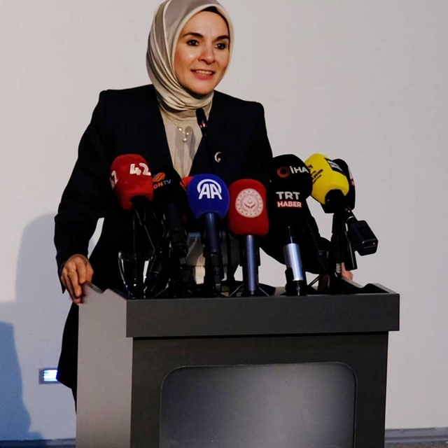 Bakan Göktaş: Aile dostu ekosistemin bir parçası aile dostu teknolojidir