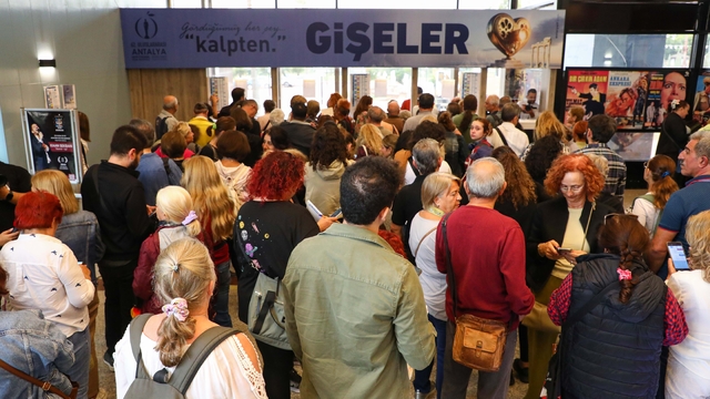 Altın Portakal Film Festivali biletleri ilgi görüyor