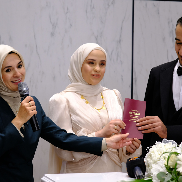 Bakan Göktaş: Aile dostu ekosistemin bir parçası aile dostu teknolojidir (2...