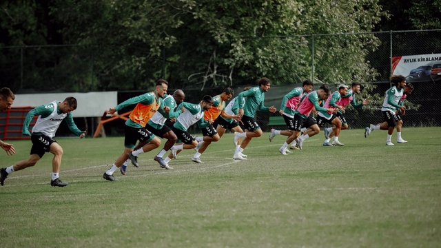 Sakaryaspor, Keçiörengücü maçının hazırlıklarını sürdürdü