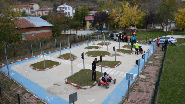 Başçiftlik'te öğrencilere trafik eğitimi verildi