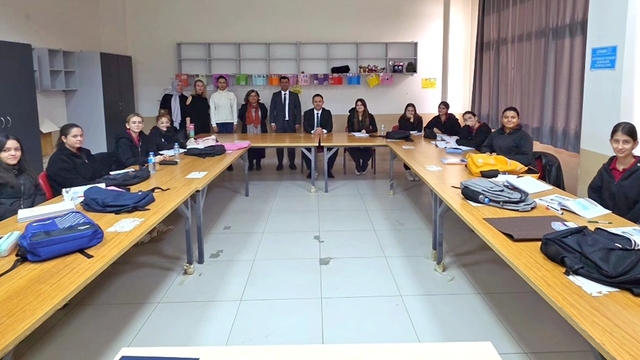 Gelibolu İlçe Milli Eğitim Müdürü Aydın öğrencilerle buluştu