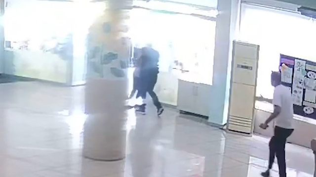 Öğretmene tokat atan veli tutuklandı; saldırı kamerada