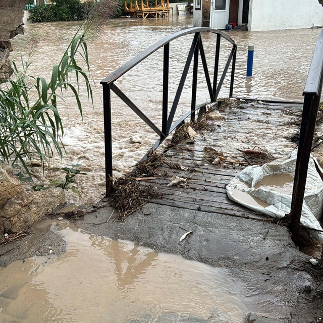 İzmir'de sağanak etkili oldu (2)