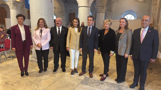 "Annem Kanseri Yendi Projesi" tırı 13 yılda 20 binden fazla kadına ulaştı