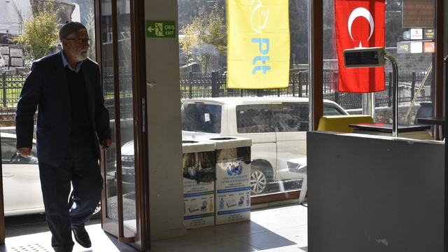 Bitlis'te PTT'den 185'inci müşterisine hediye