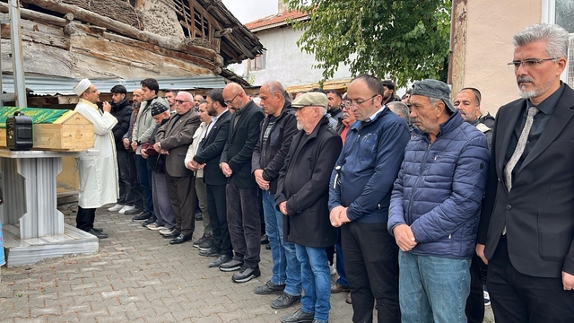 Çankırı'da eski eşi tarafından öldürülen kadının cenazesi toprağa verildi