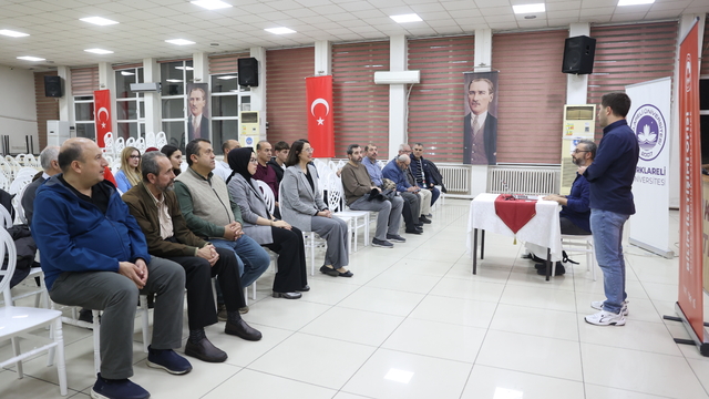 Kırklareli'nde "Kökleri Derinde Bir Sorun: Filistin'in Tarihsel Arka Planı" konferansı düzenlendi