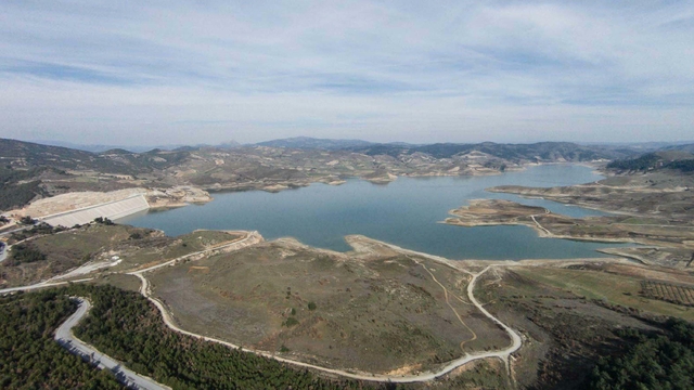 İzmir'de susuzluğa çare arayışı; Gördes Barajı'nın ölü hacmindeki su devreye alınacak