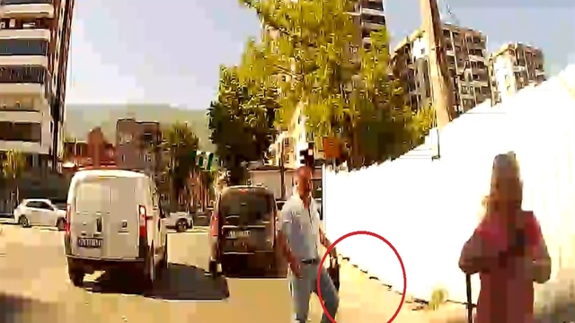 Eşi ile taksiciyi yaralayan sanığın avukatı: Öldürmek istese aracın arkasından da ateş açardı