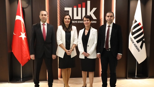 TÜİK uzmanları Avrupa İstatistik Ödülleri'nde uluslararası başarıya imza attı