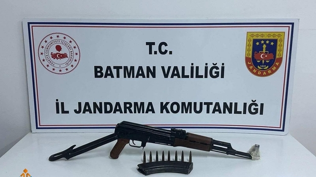 Batman'da yasa dışı silah ticareti operasyonunda 2 zanlı tutuklandı