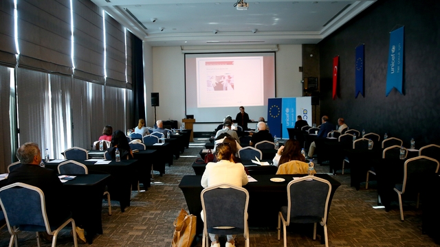 Diyarbakır'da UNICEF ve AB'den gazeteciler ile dijital içerik üreticilerine yönelik çalıştay