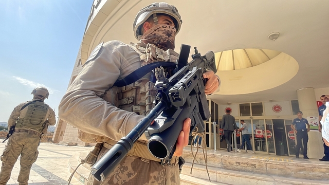 Şanlıurfa'da silah kaçakçılığı operasyonu; 7 gözaltı