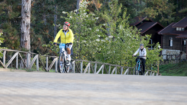 Bisiklet tutkunları Karabük'te sonbaharın renkleri arasında pedal çevirecek