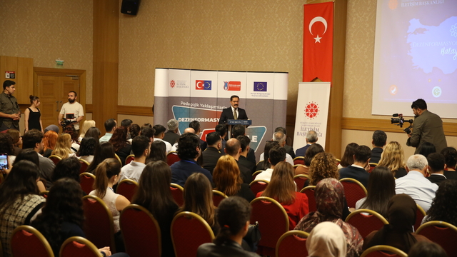 Hatay'da "Pedagojik Yaklaşımlarla Dezenformasyonla Mücadele Çalıştayı" yapıldı